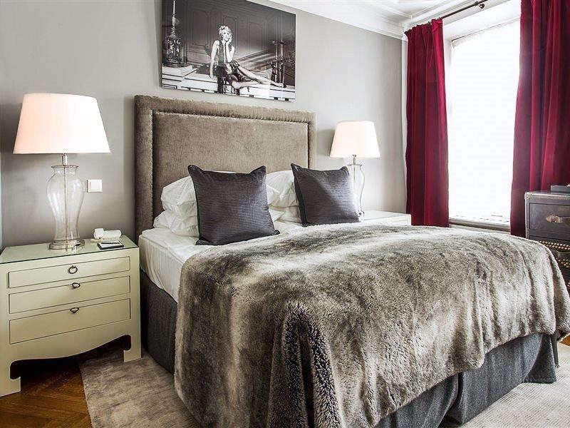St. Petersbourg Hotel - Small Luxury Hotels Of The World Tallinn Bagian luar foto