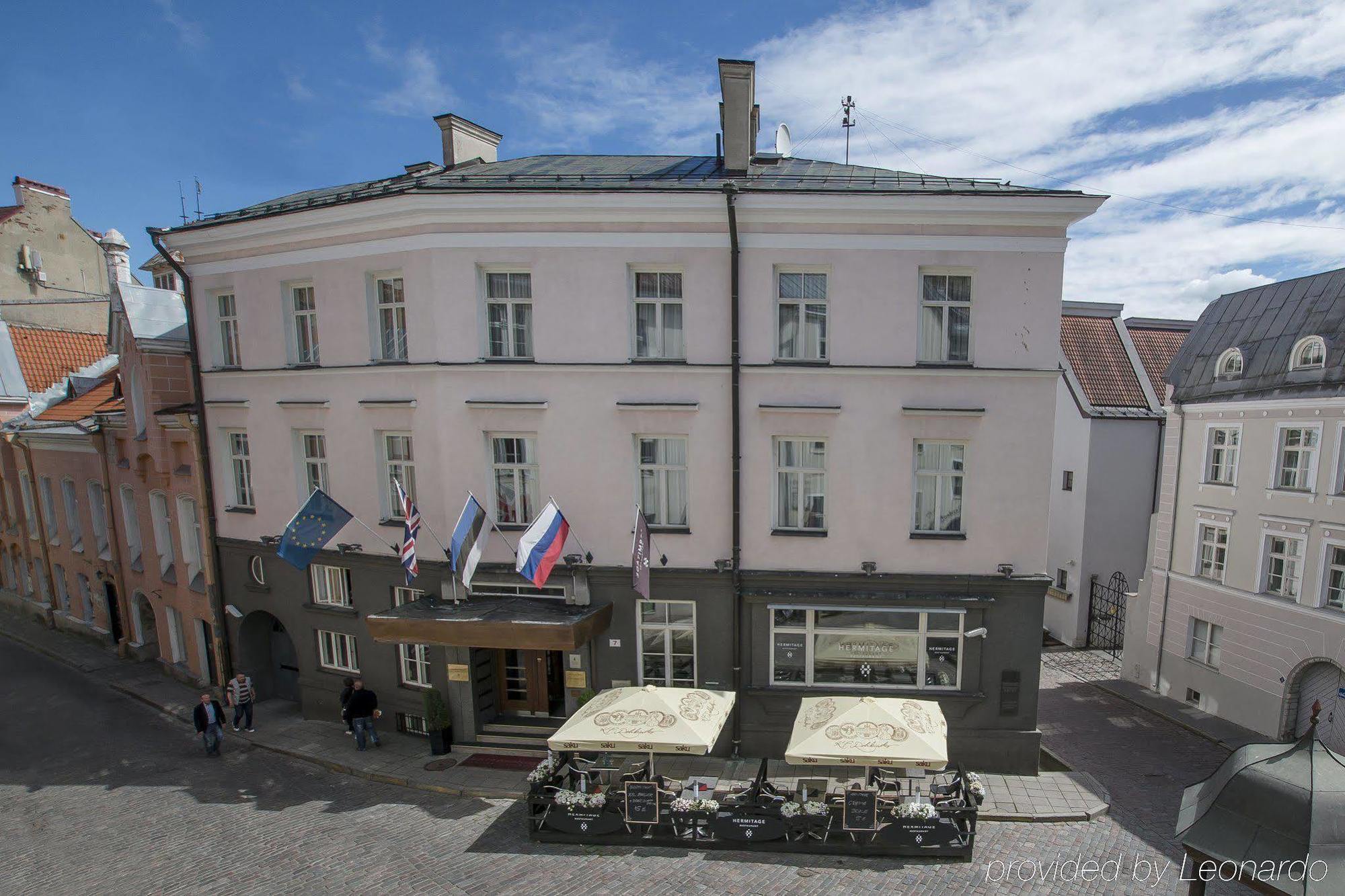 St. Petersbourg Hotel - Small Luxury Hotels Of The World Tallinn Bagian luar foto
