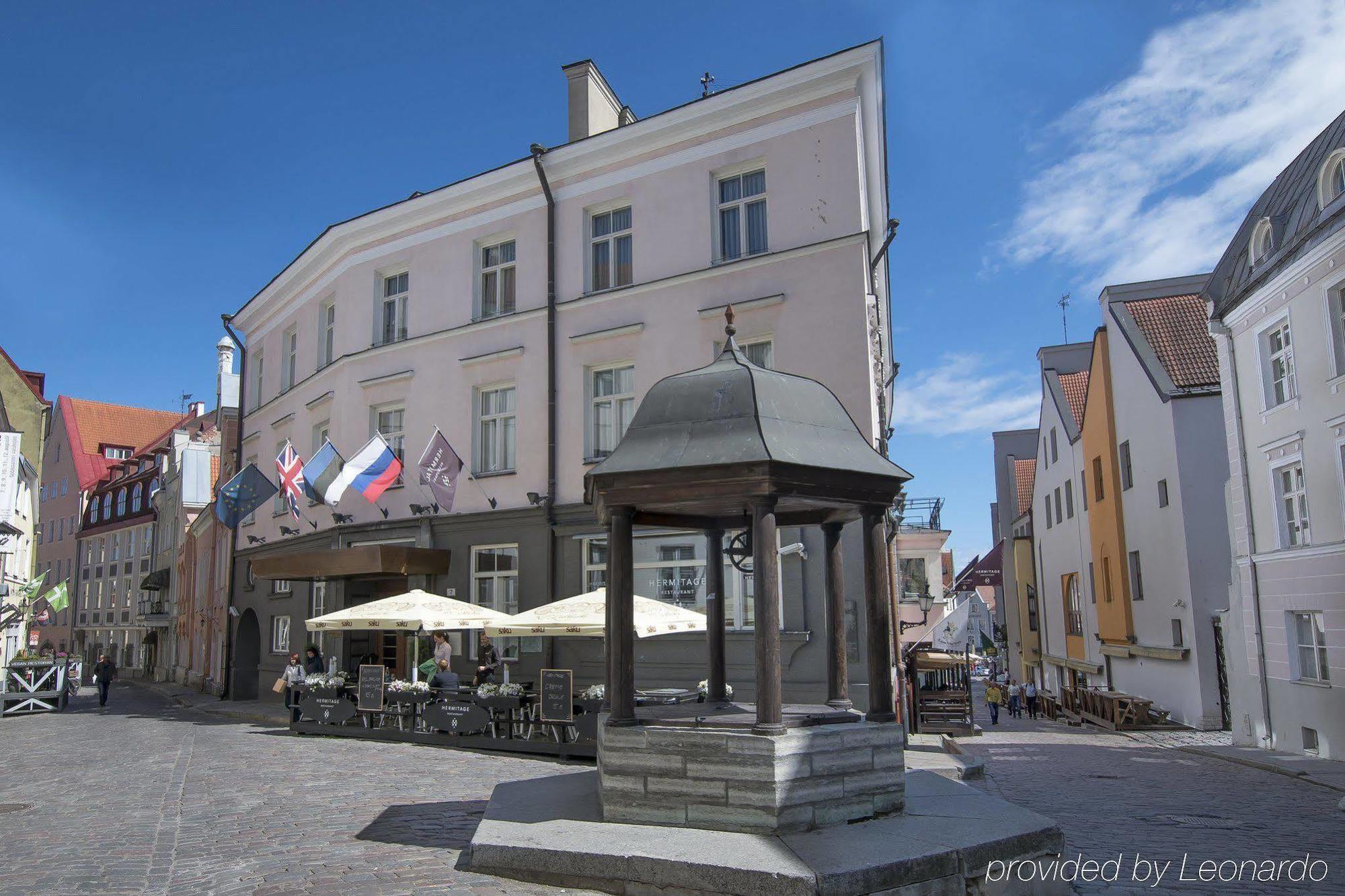 St. Petersbourg Hotel - Small Luxury Hotels Of The World Tallinn Bagian luar foto