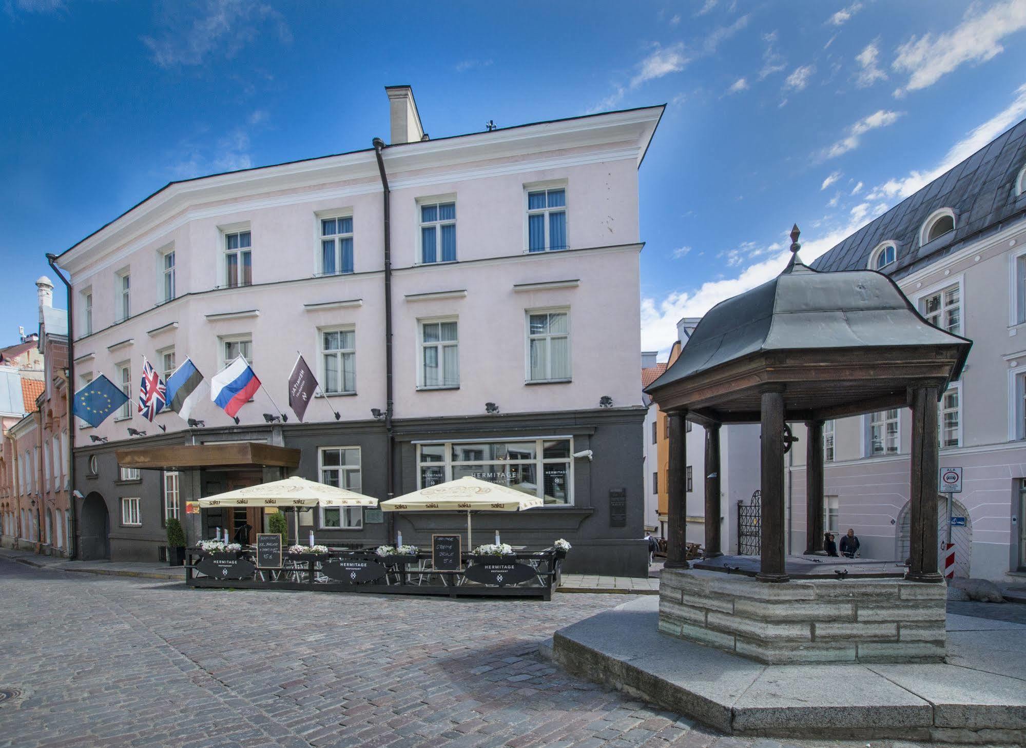 St. Petersbourg Hotel - Small Luxury Hotels Of The World Tallinn Bagian luar foto