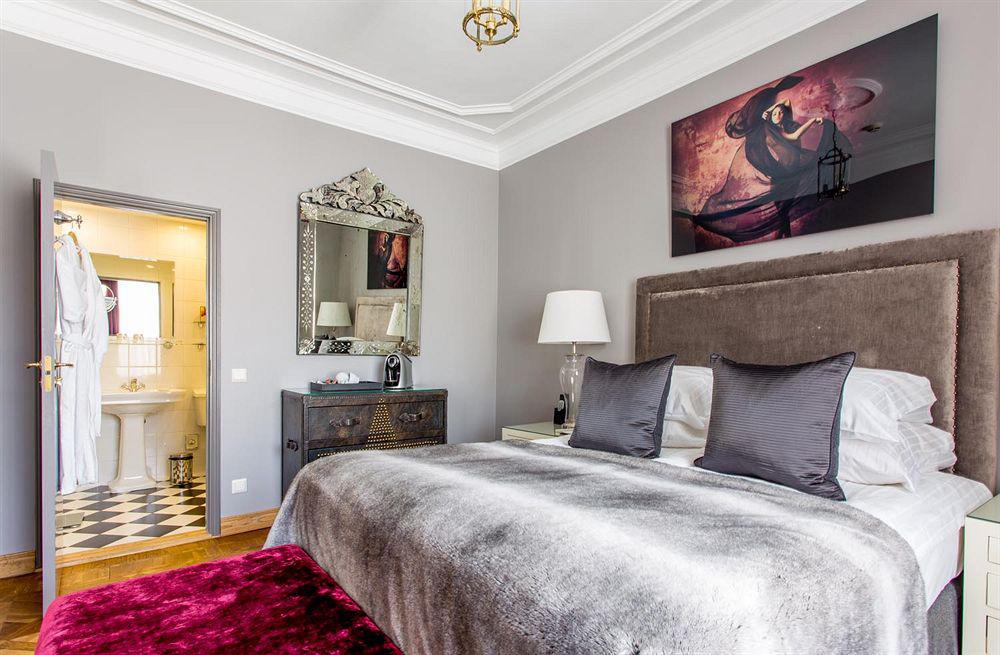 St. Petersbourg Hotel - Small Luxury Hotels Of The World Tallinn Bagian luar foto