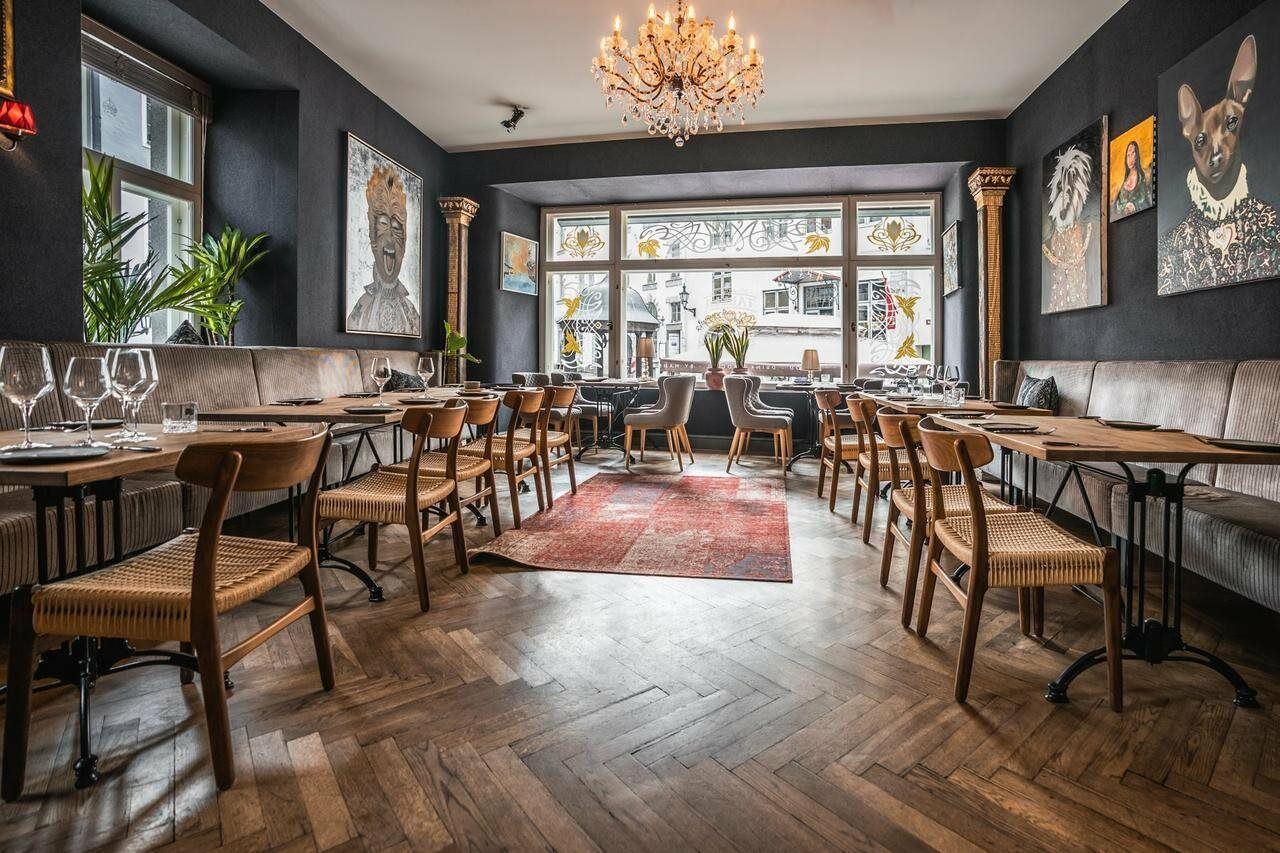 St. Petersbourg Hotel - Small Luxury Hotels Of The World Tallinn Bagian luar foto